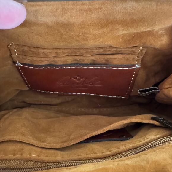 Patricia Nash Savena Tooled Brown Leather Kiss Lock Clutch Wristlet - Picture 6 of 9